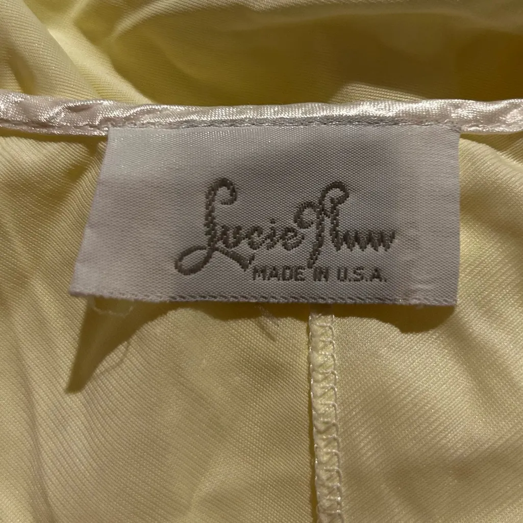 Vintage 1970’s Lucie Ann Yellow & White Lace Trim Nightgown Night Dress Green Size XL - Image 5