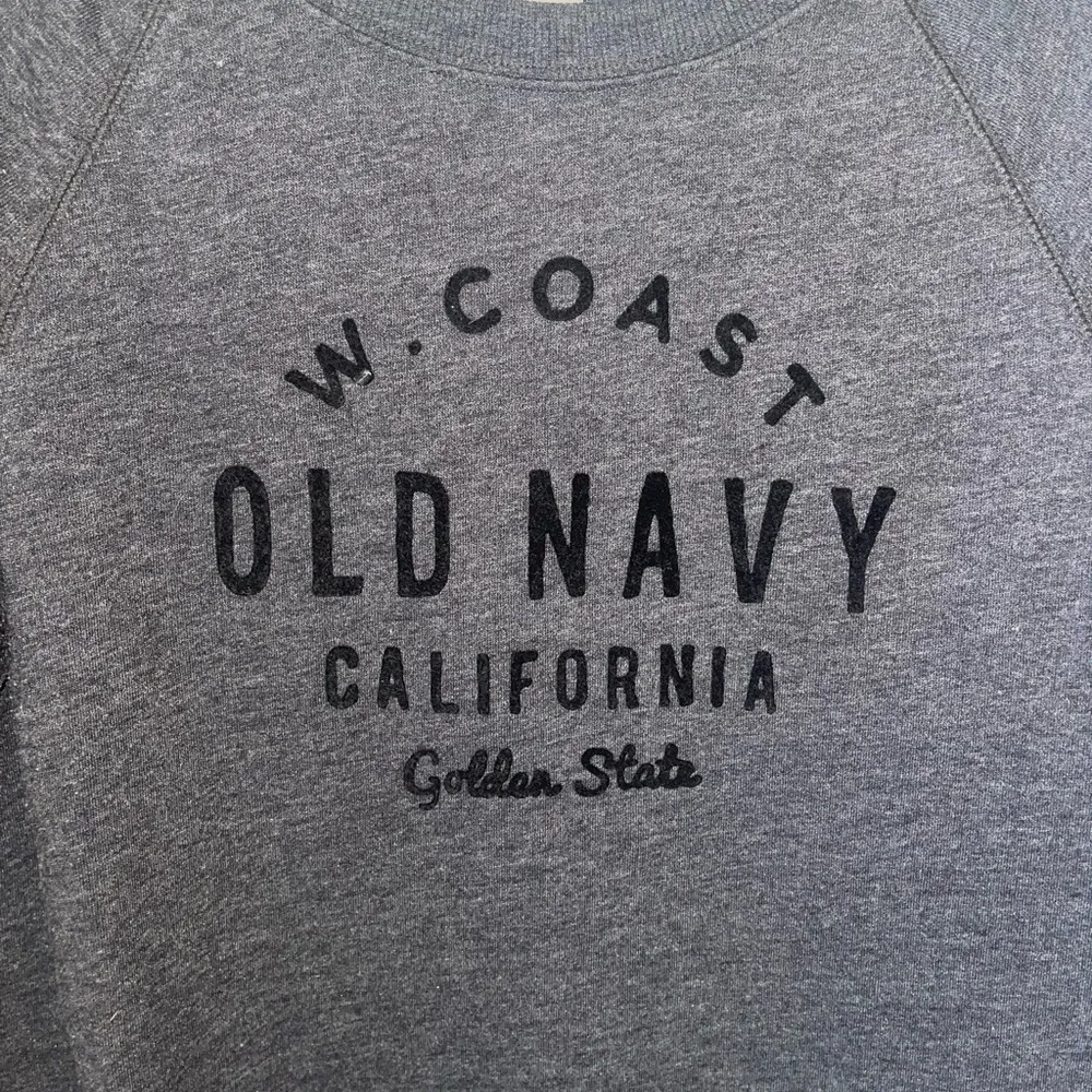 Old Navy Crewneck - Image 2