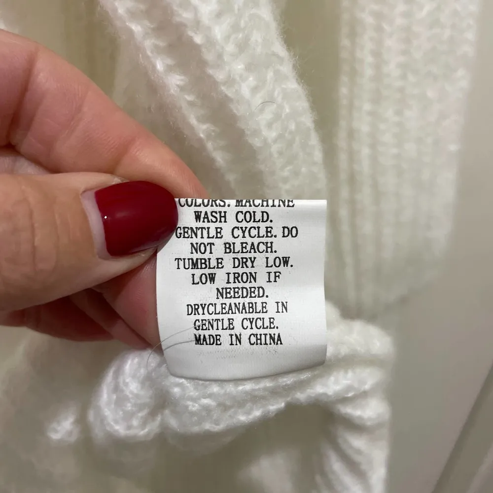 Boutique White Knit Oversize Tunic Sweater - Image 7