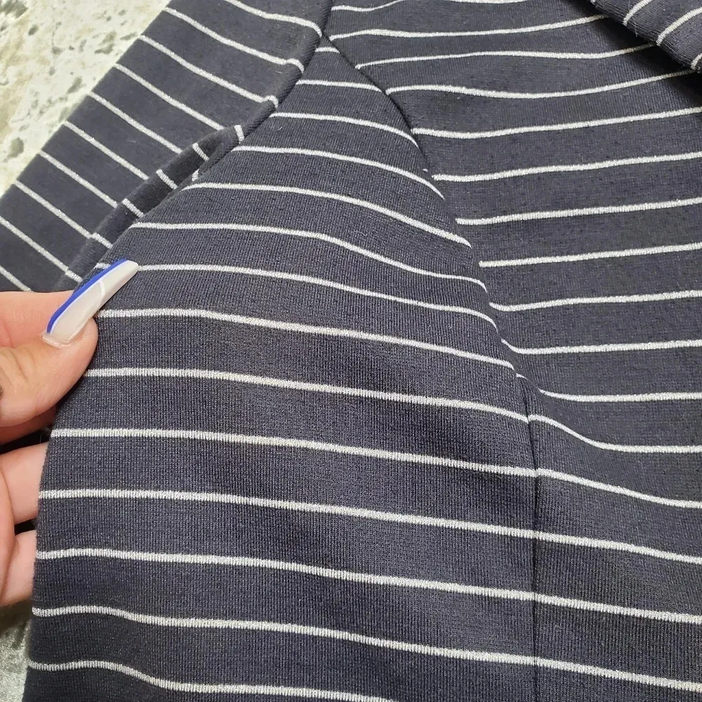 Torrid Striped Grey Glitter/ Navy Blazer - Image 6