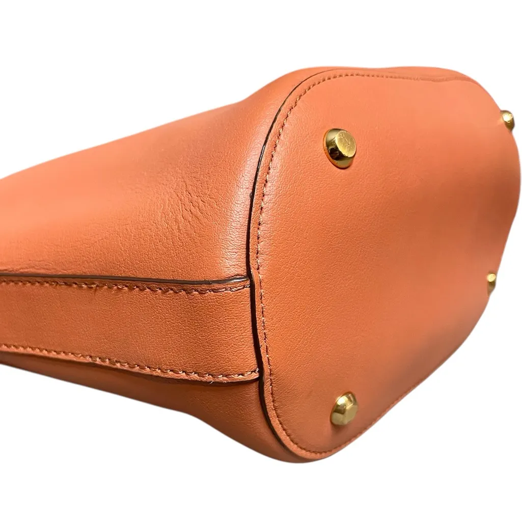 Donna Karan Adan Bucket Bag 100% Leather Pockets & Interior w/ Adjustable Strap - Image 7