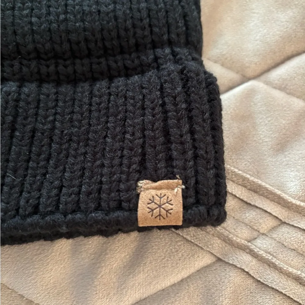 Women’s Black Knit Beanie - Image 5