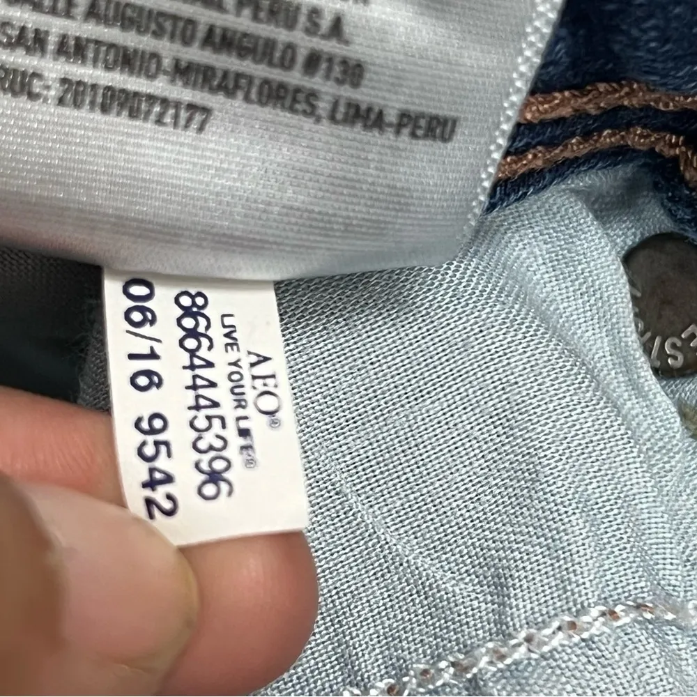 American Eagle 2 Jeans Womens super Stretch kick boot - Image 12