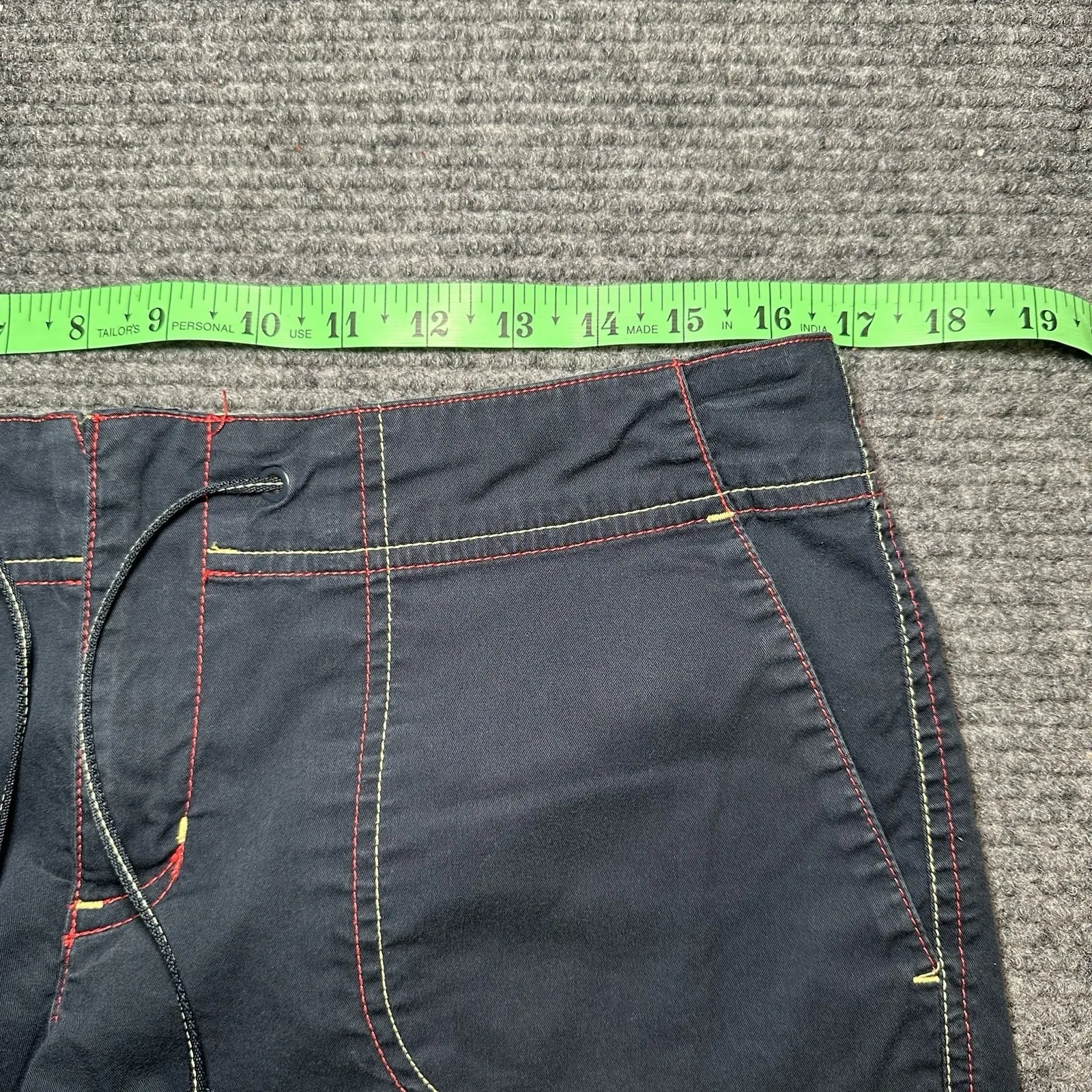 Y2K Vtg NIKE Women's SZ 8/10 Casual‎ Shorts with 2-color Stitching and Tie Waist - Image 3