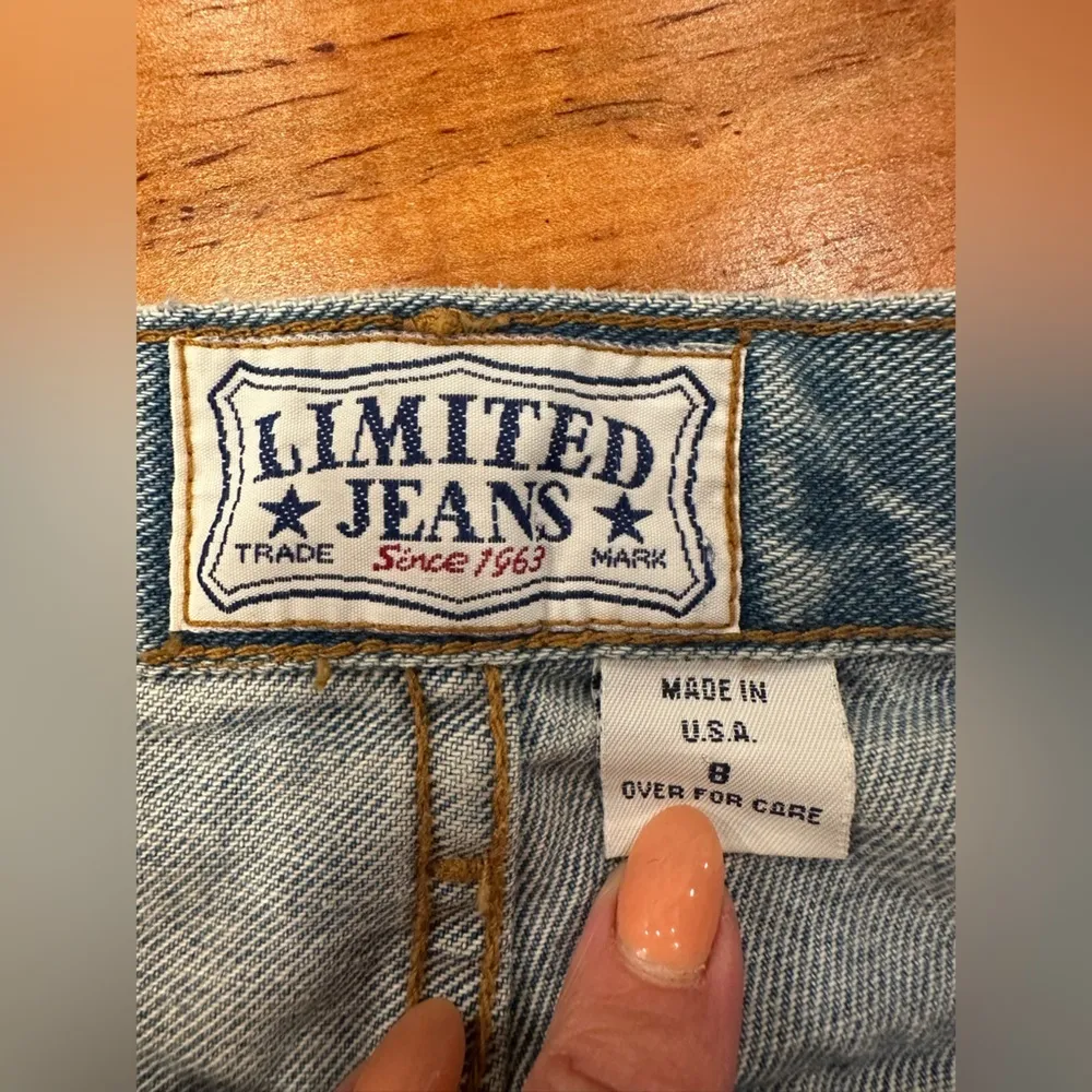 EUC Vintage Limited jeans mom denim jean shorts high waisted 90s shorts - Image 4