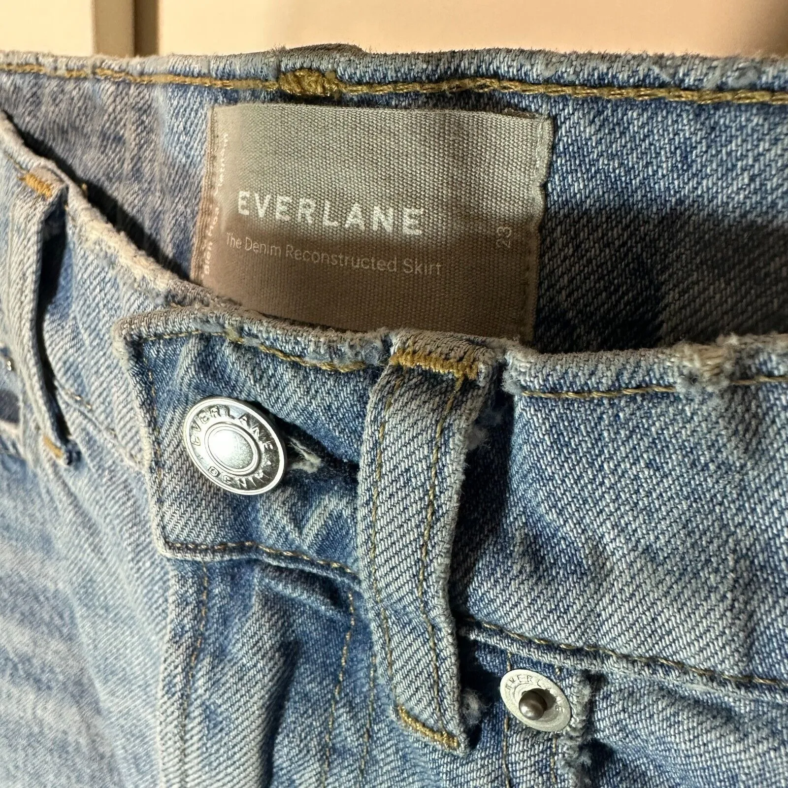 Everlane Denim Deconstructed Mini Skirt Jean Distressed Light Wash‎ Blue Fray 23 - Image 5