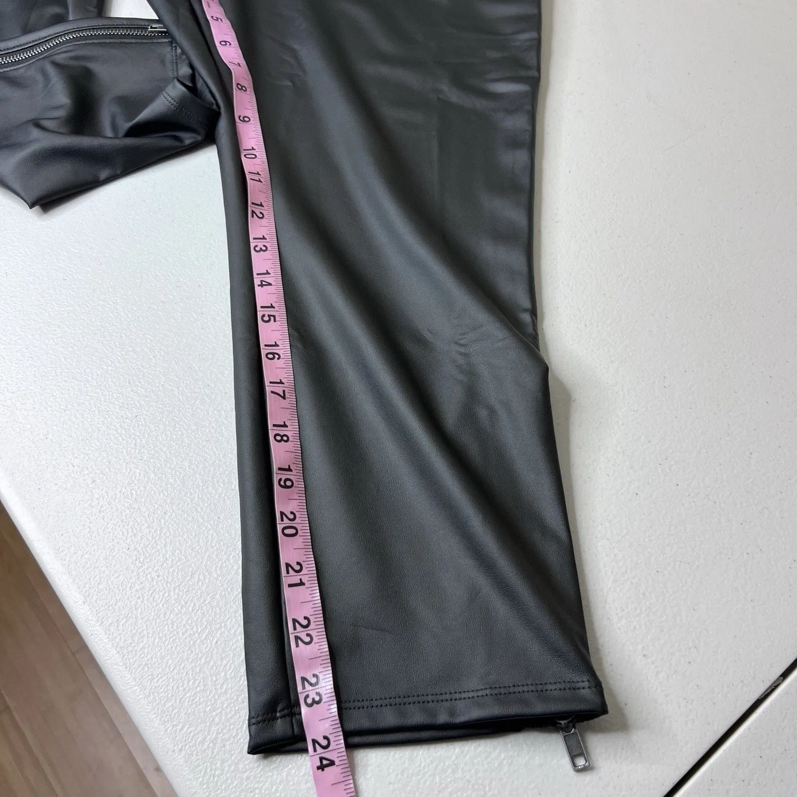 Torrid Leggings Womens 2X Black Faux Leather Crop Signature Waist Ankle Zip 24” - Image 12