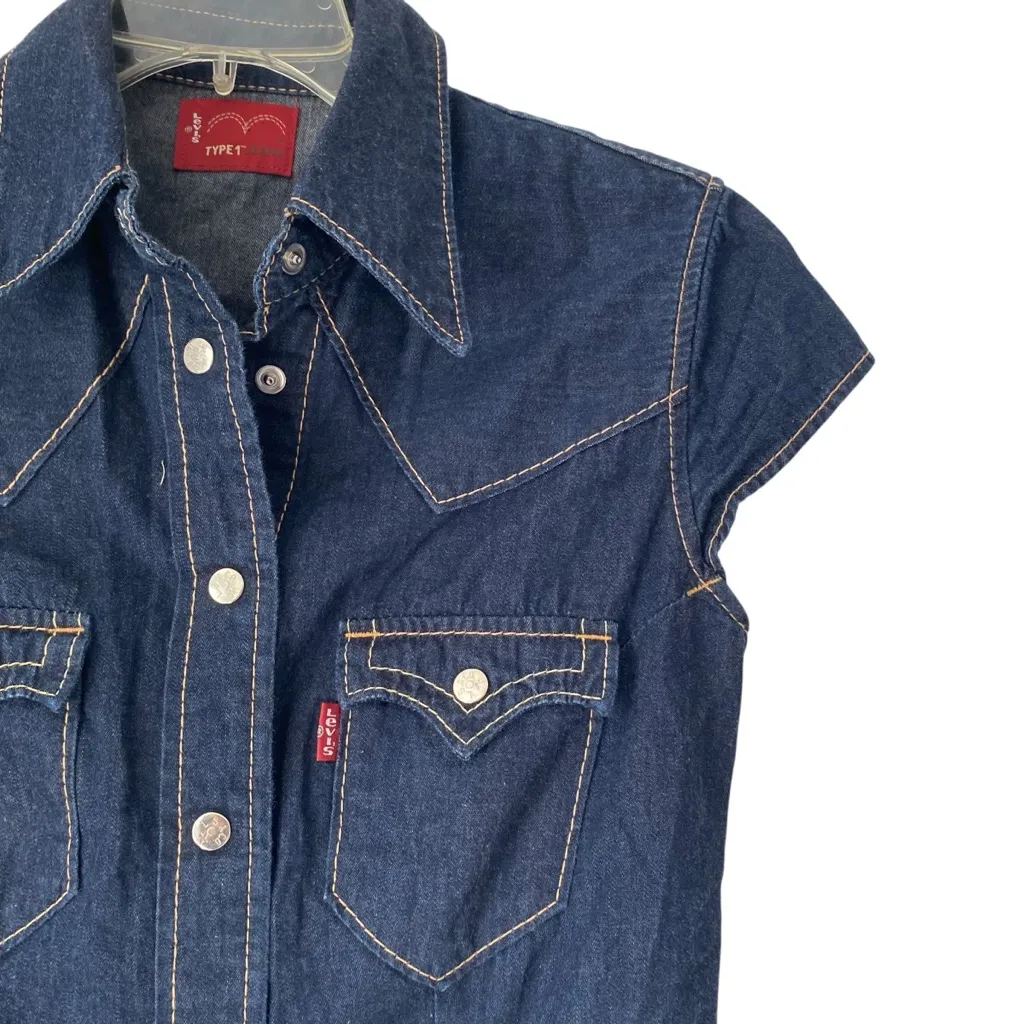 Levi’s Type 1 Dark Denim Snap Button Shirt sleeve fitted shirt size medium - Image 2