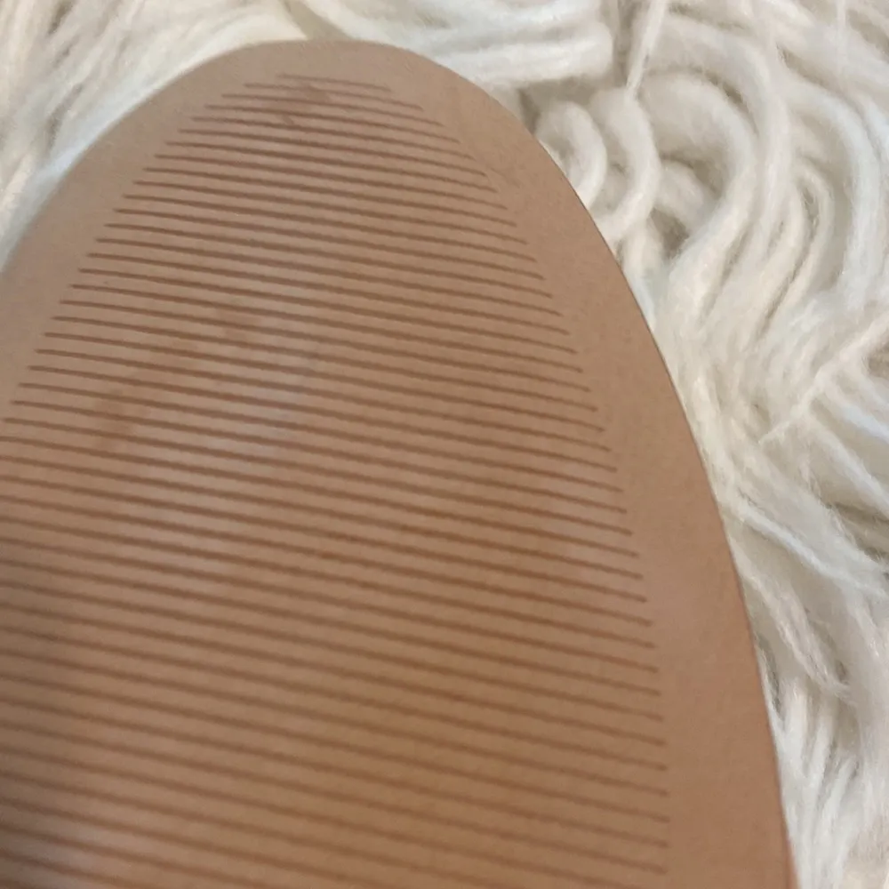 Ann Taylor Heels size 10 BNWOT see all photos of the shoes heel 4” stable - Image 9