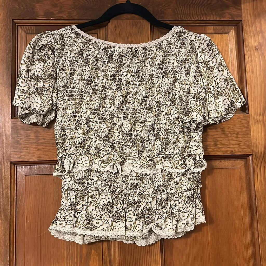 ASTR Floral, Cream Ruffle Blouse, Medium - Image 6