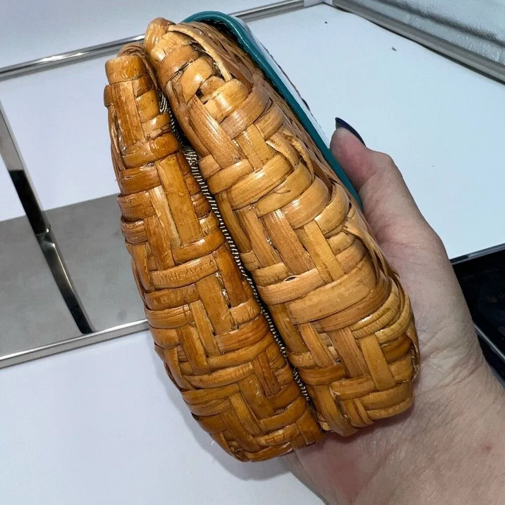 Tory Burch Patent Leather and Wicker Snap Closure Clutch Bag **see photos and de - Image 3