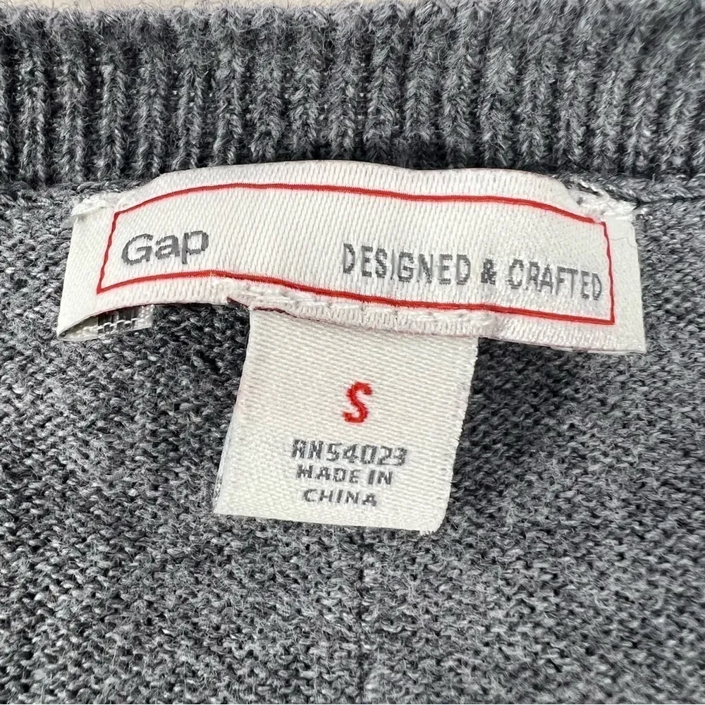 Gap Women’s Stripes lightweight sweater tops Size S - Image 10