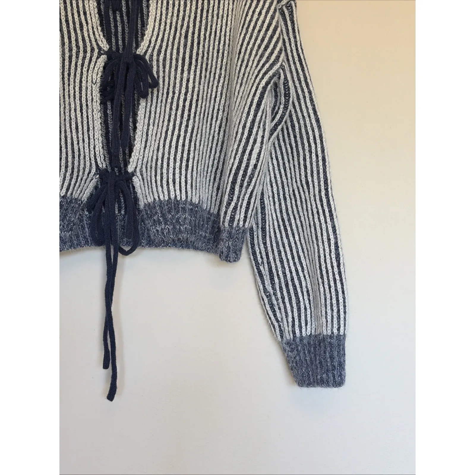 SHEIN Blue White Ribbed Knit Tie Bow Front Cardigan Sweater Womens Large - Image 3