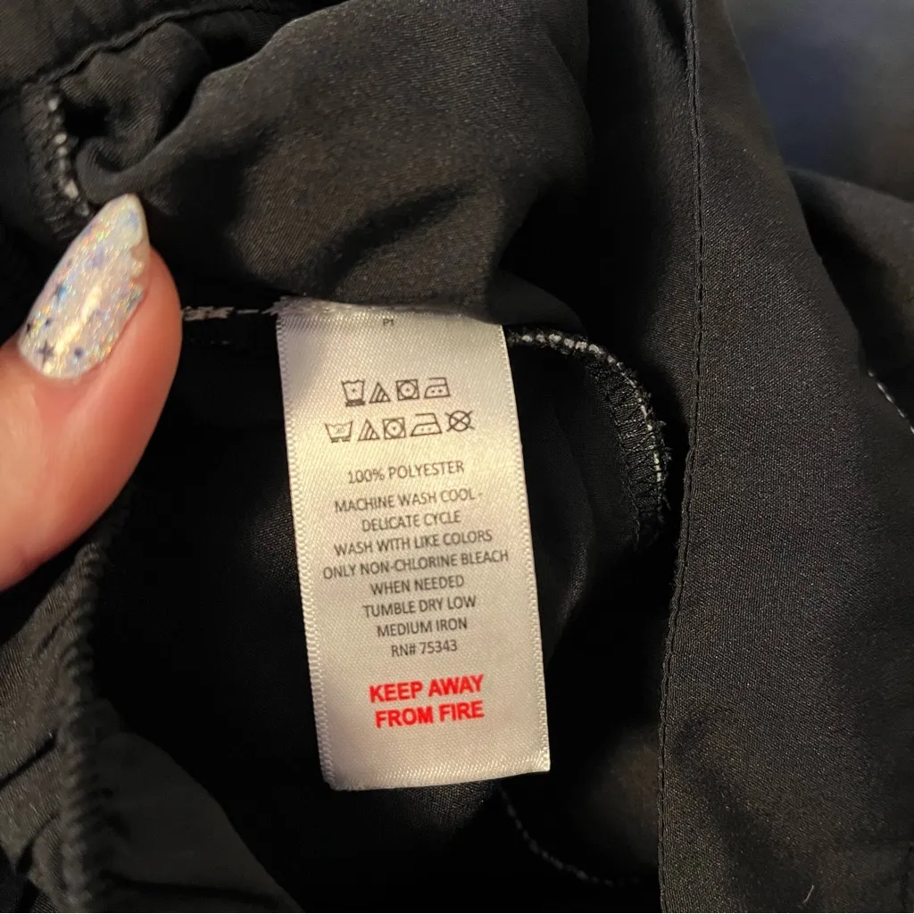 Jason Wu Black Pajama Set with White Trim - Image 12