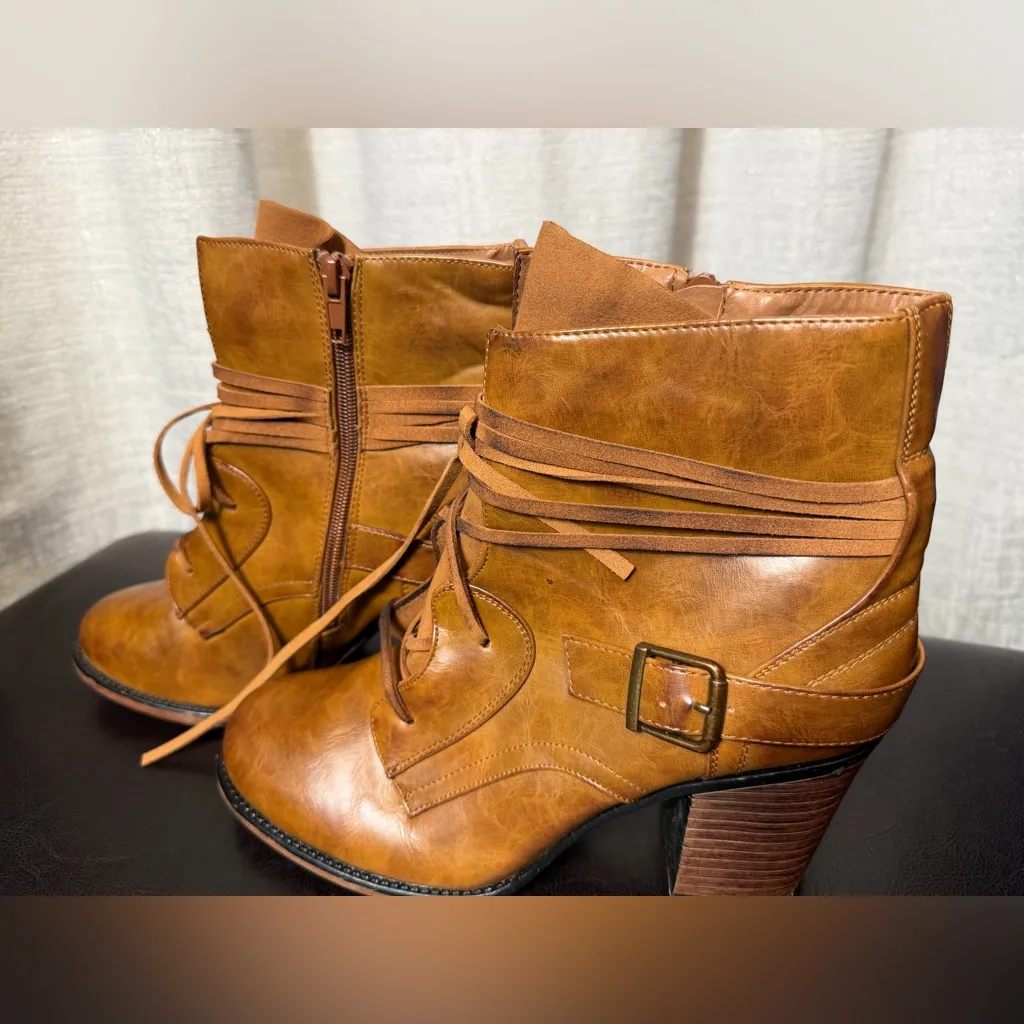 Celebrity pink Stylish Tan Ankle Boots for Women size 10M - Image 4