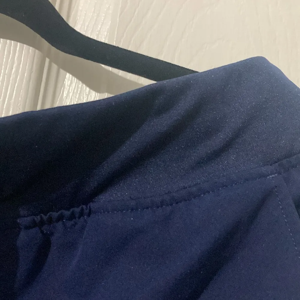 Figs Zamora Navy Blue Joggers Women’s Size Medium Scrub Pants - Image 4