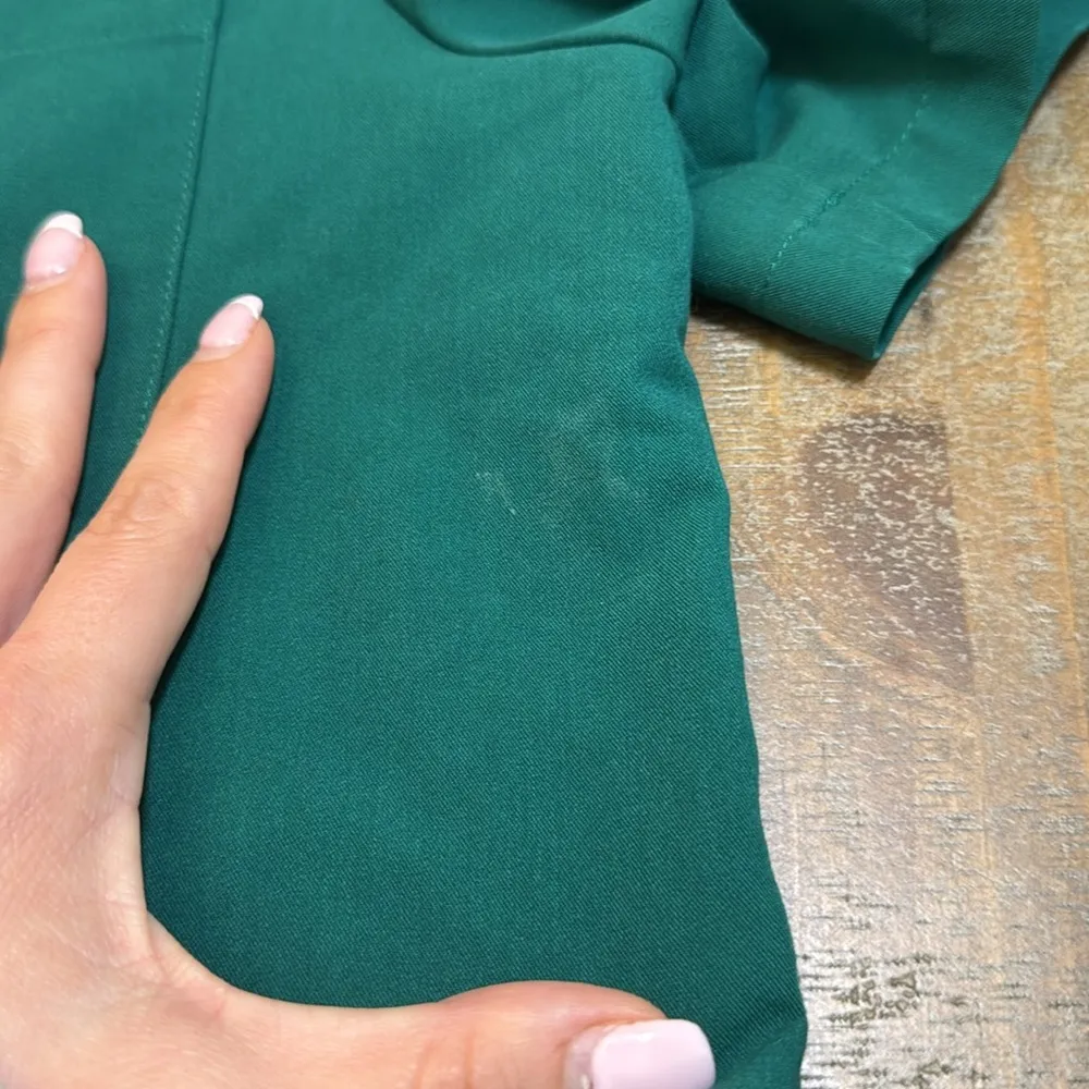 Figs Kelly Green Scrub Top - Image 4