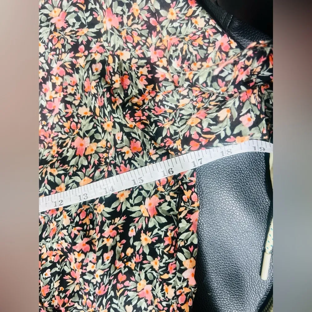 Bb Dakota by STEVE MADDEN Counting Petals Dress
Size small NNT - Image 16