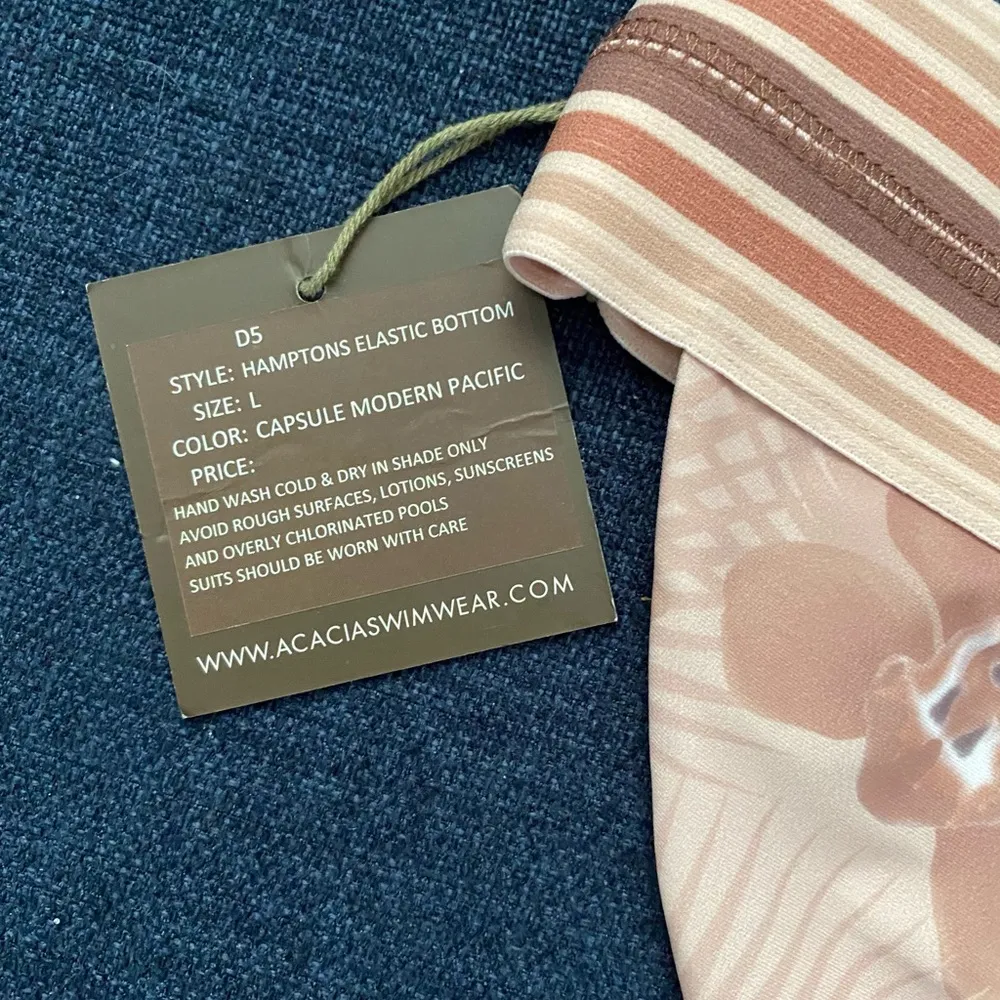 NWT acacia Hamptons elastic bottom Size L - Image 4