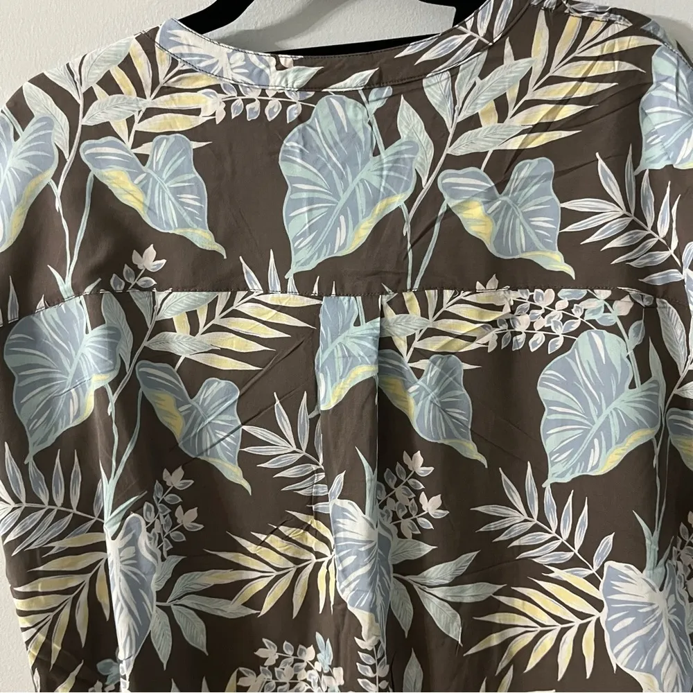 Torrid Dark Taupe & Blue leaf Floral Challis Dolman Blouse sz 0 - Image 10