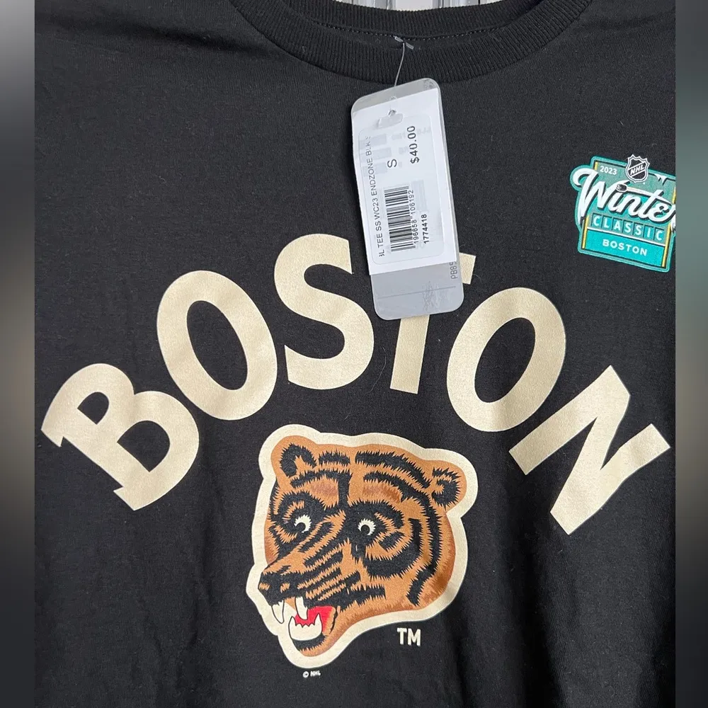 NWT 4Her by Carl Banks NHL Hockey Boston Bruins Blade 2023 Tee | Black | Small - Image 3