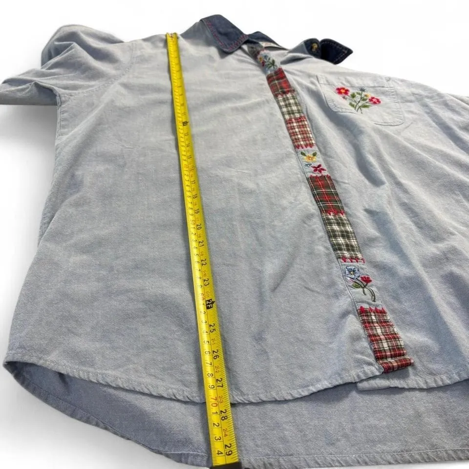 Vintage 90s Cabin Creek Women's 20W Embroidered Floral Denim Floral Button Up - Image 8