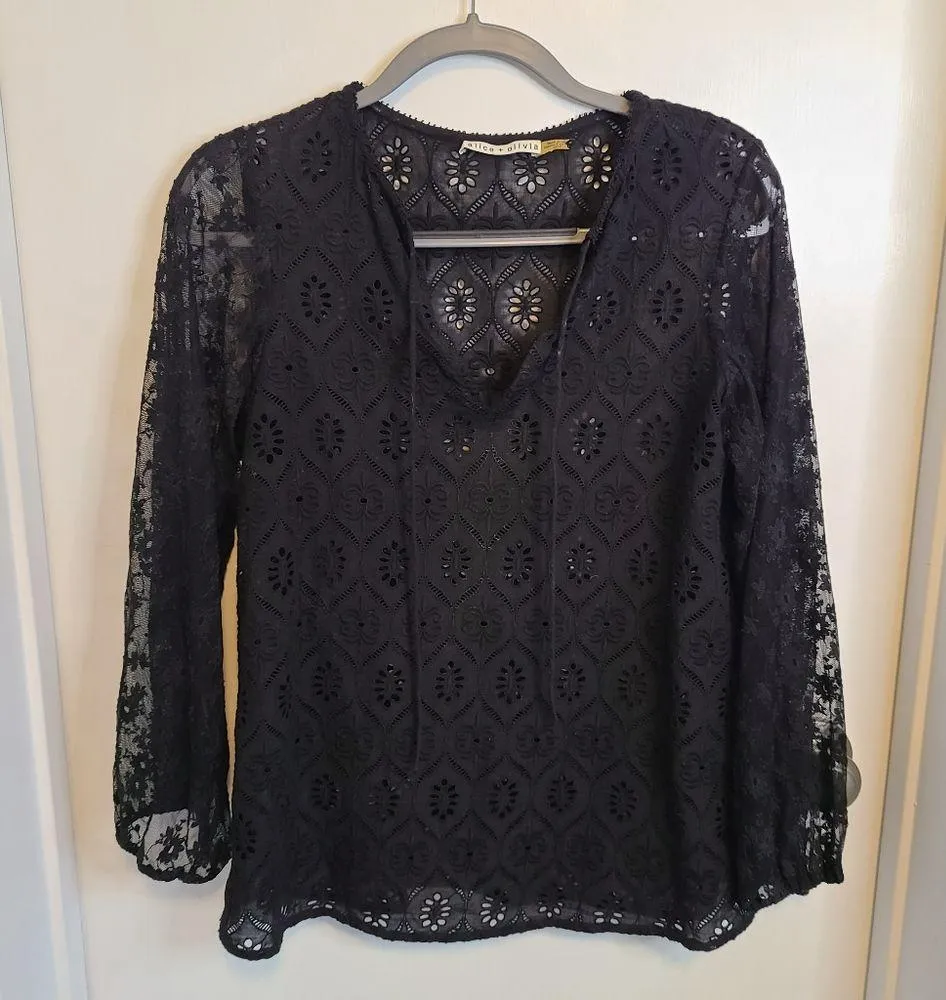 Top Size Extra Small Carroll 3/4 Sleeve Eyelet Tunic Black - Image 3