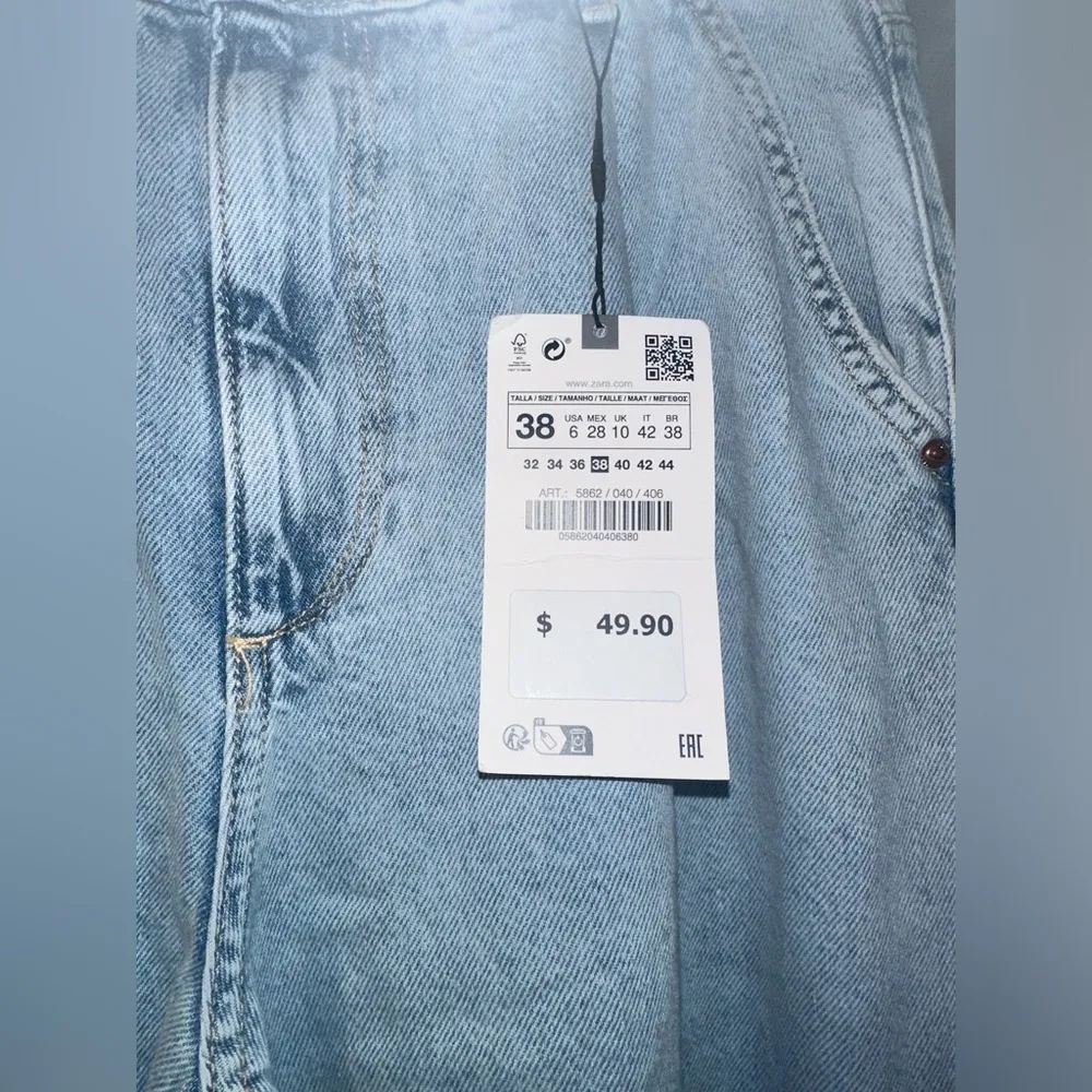 NWT  high waist wide legs distressed seams 💙 - Image 6