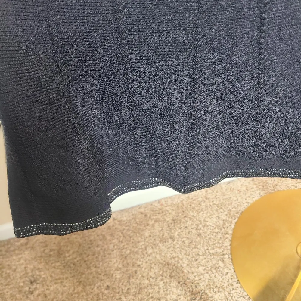 St John Evening Santana Knit Black Fit And Flare Sequin Hem Women's Skirt Size 4 - Image 8