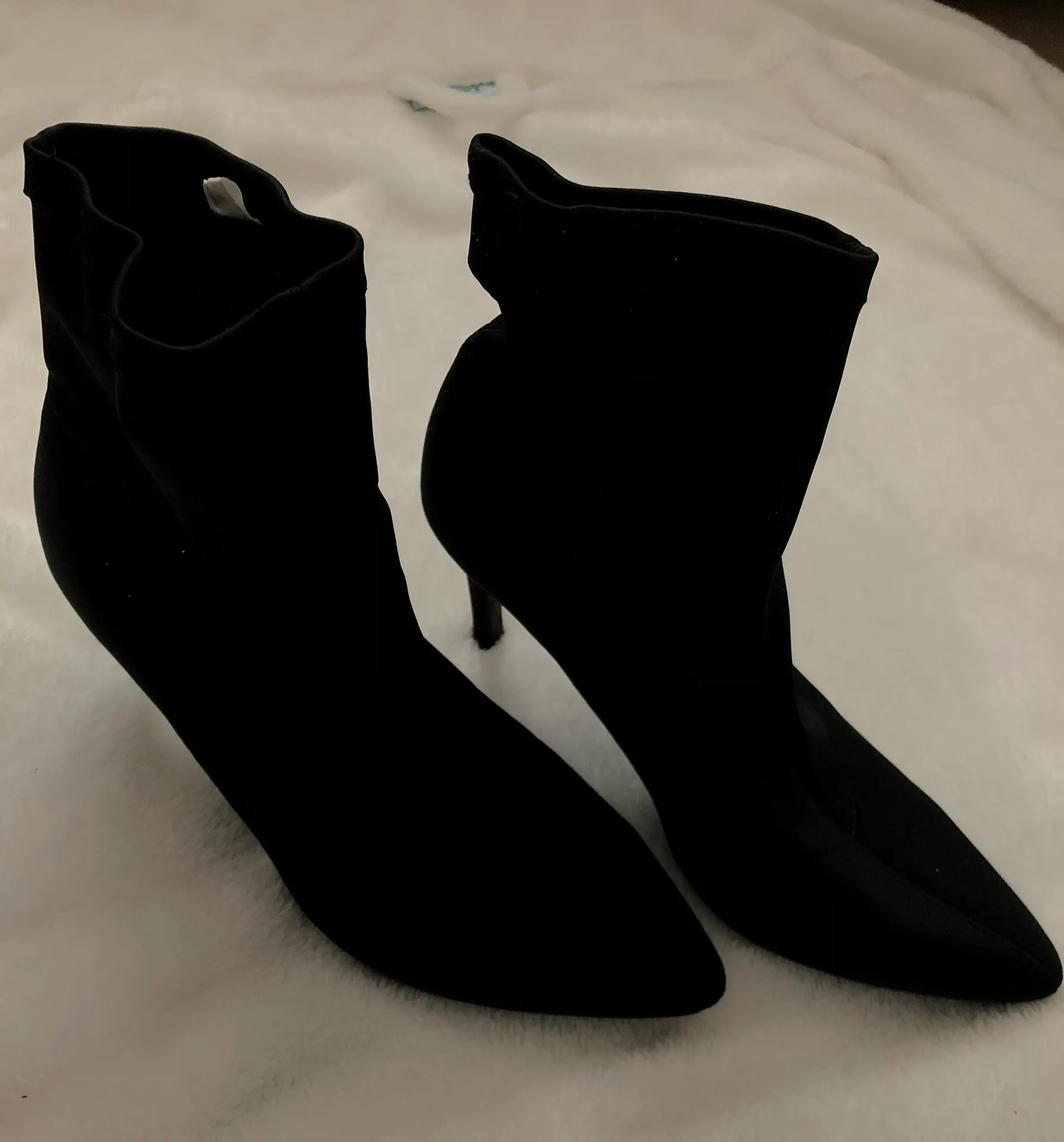 Black Sock Boot Heel Size 7 - Image 3