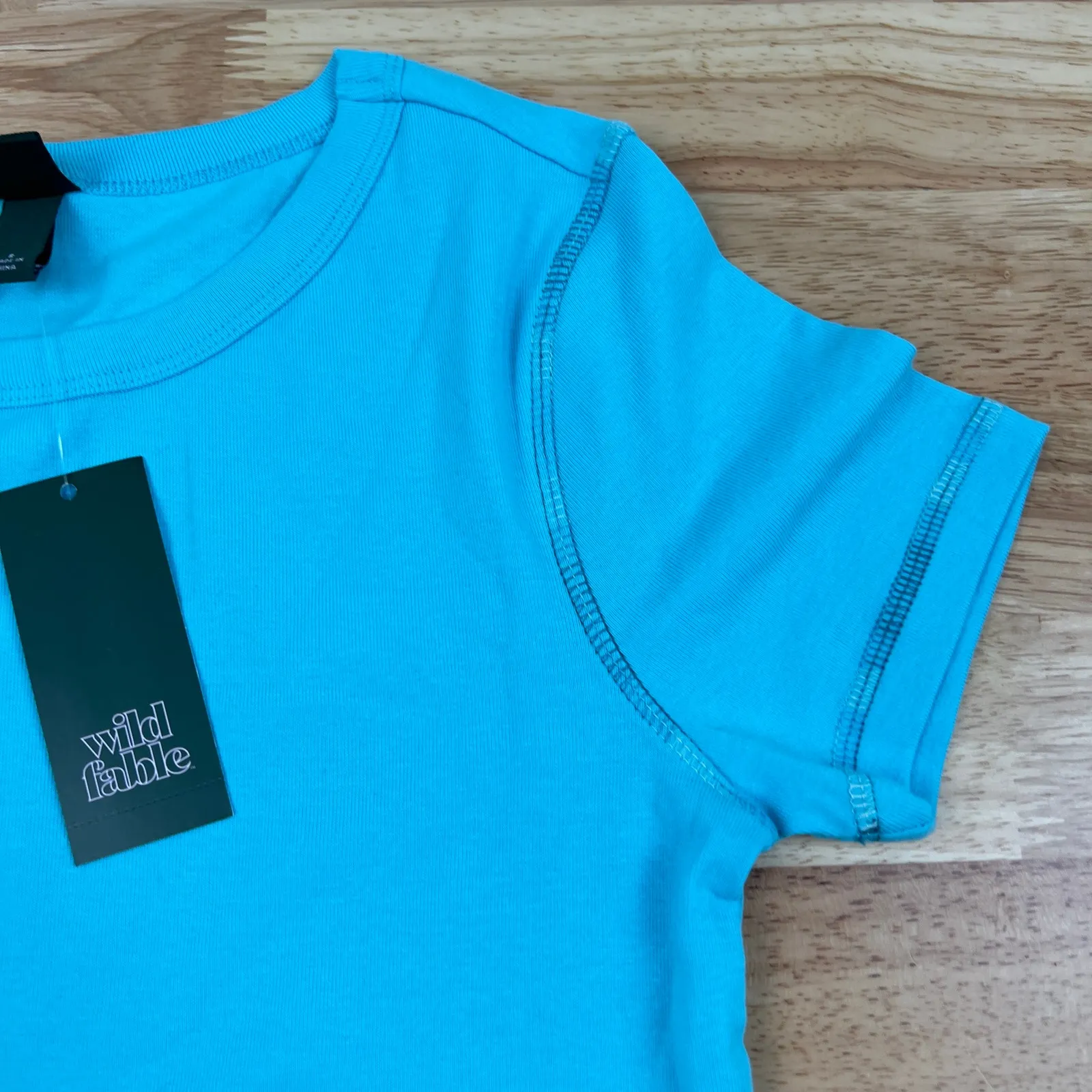 Wild Fable Women's Aqua Blue Short Sleeve Fitted T-Shirt - Size XS - NWT - Image 6