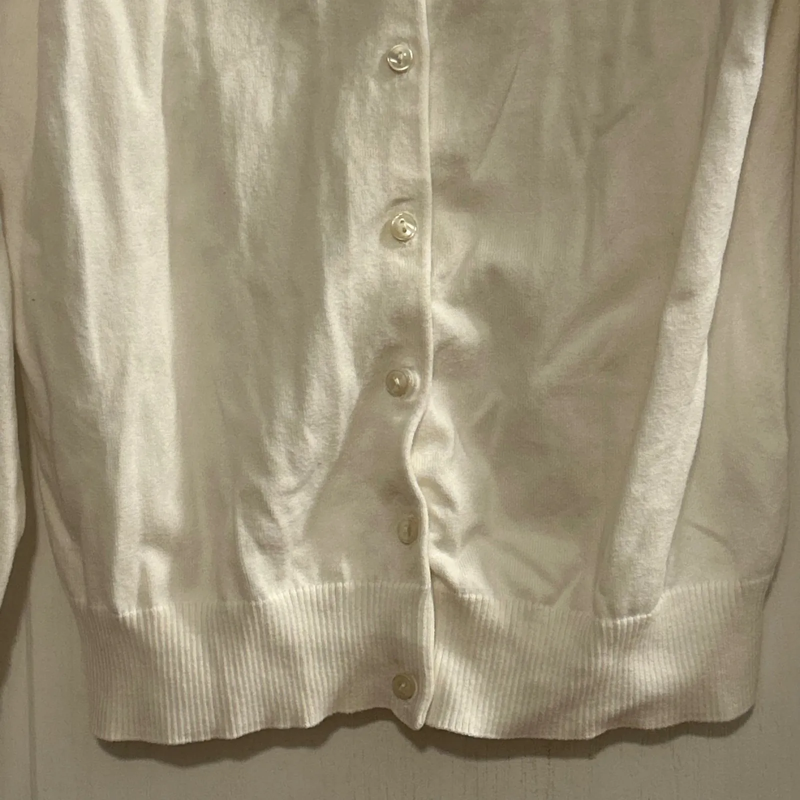 LLBean Womens Cardigan Sweater Cream V Neck Button Up Long Sleeve Size Medium White - Image 7