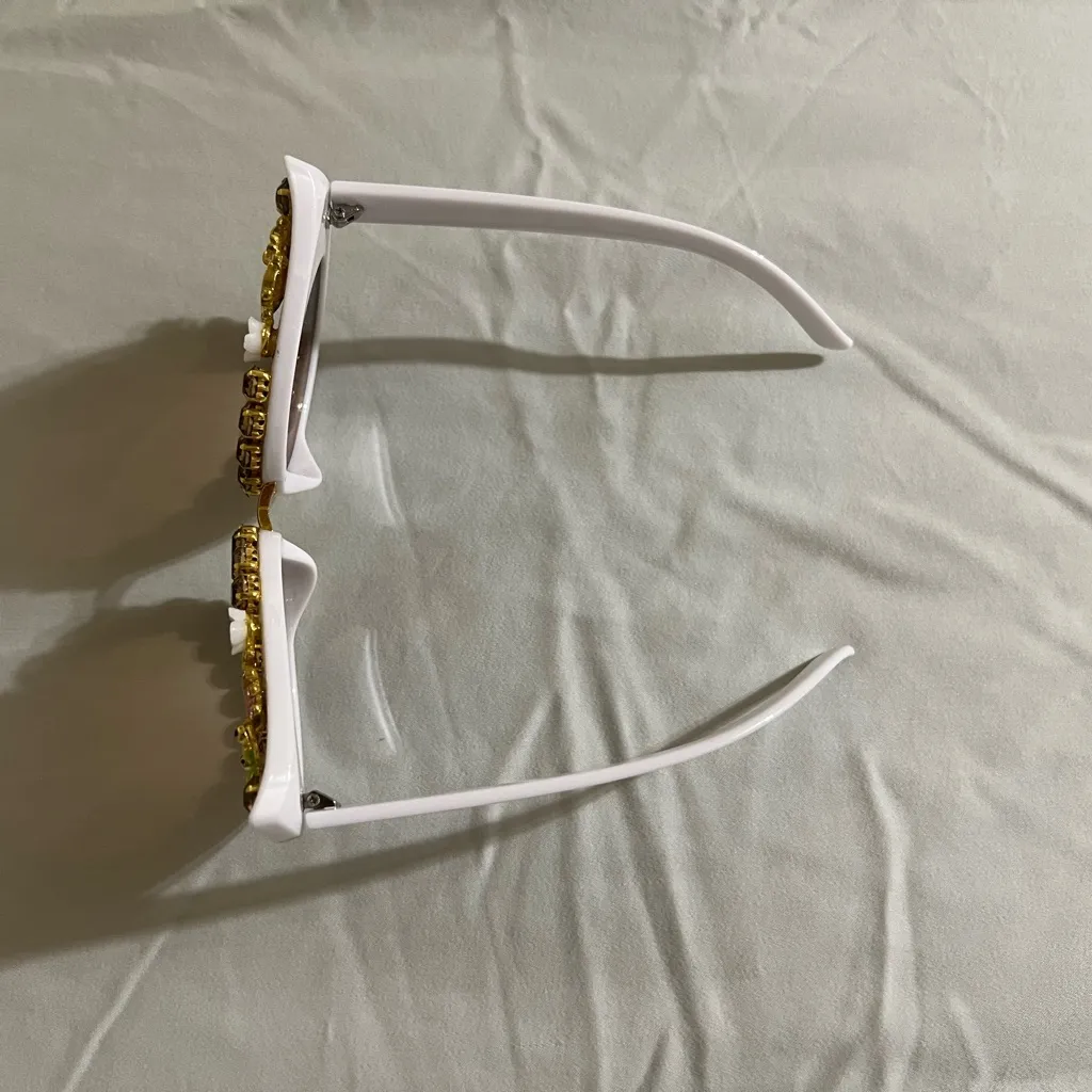 Embellished Cat - Image 4