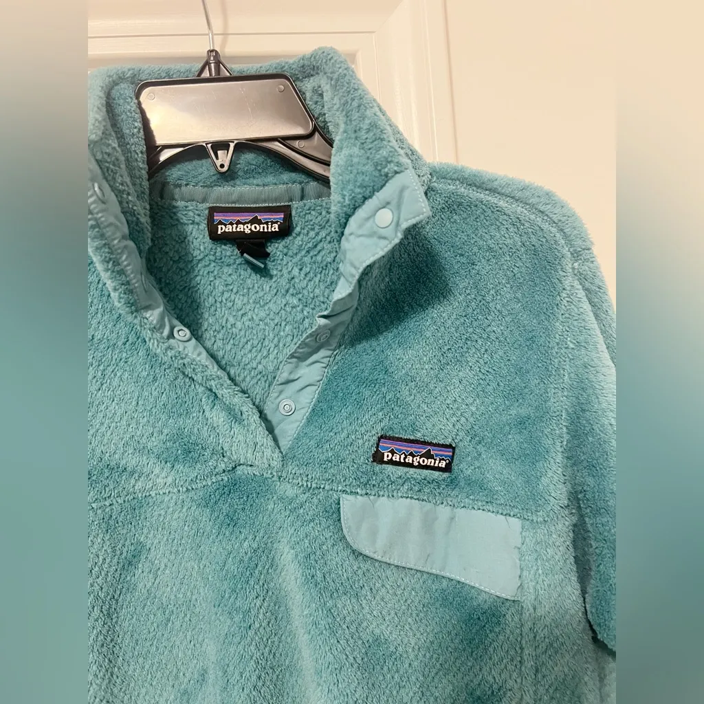 Patagonia Re-Tool Snap-T Fleece
Pullover Sweater - Image 2