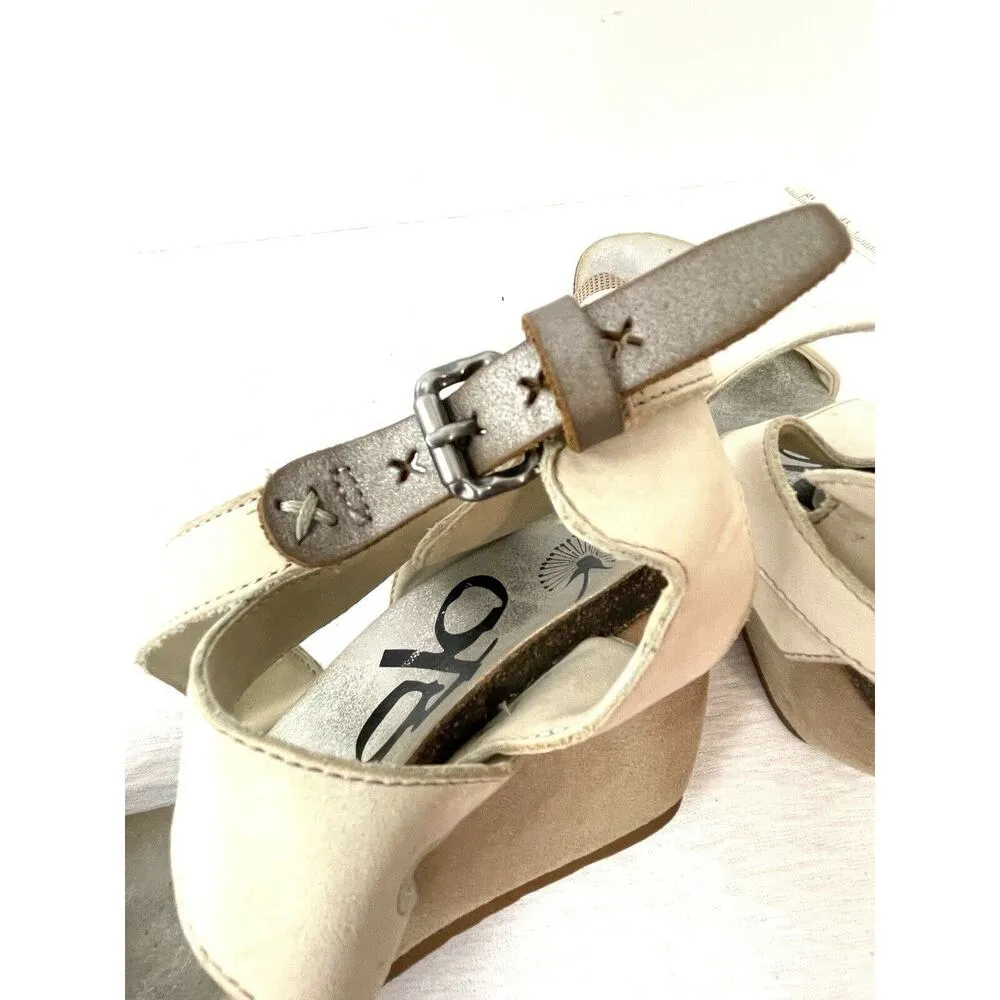 OTBT Freedom White Beige Leather Strappy Wedge Sandals Womens Size 8.5 Flaw - Image 6