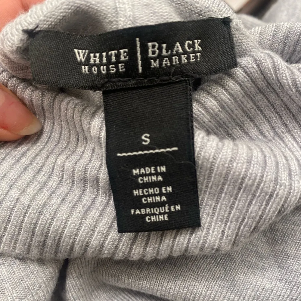 White House black market sweater size small - Image 4