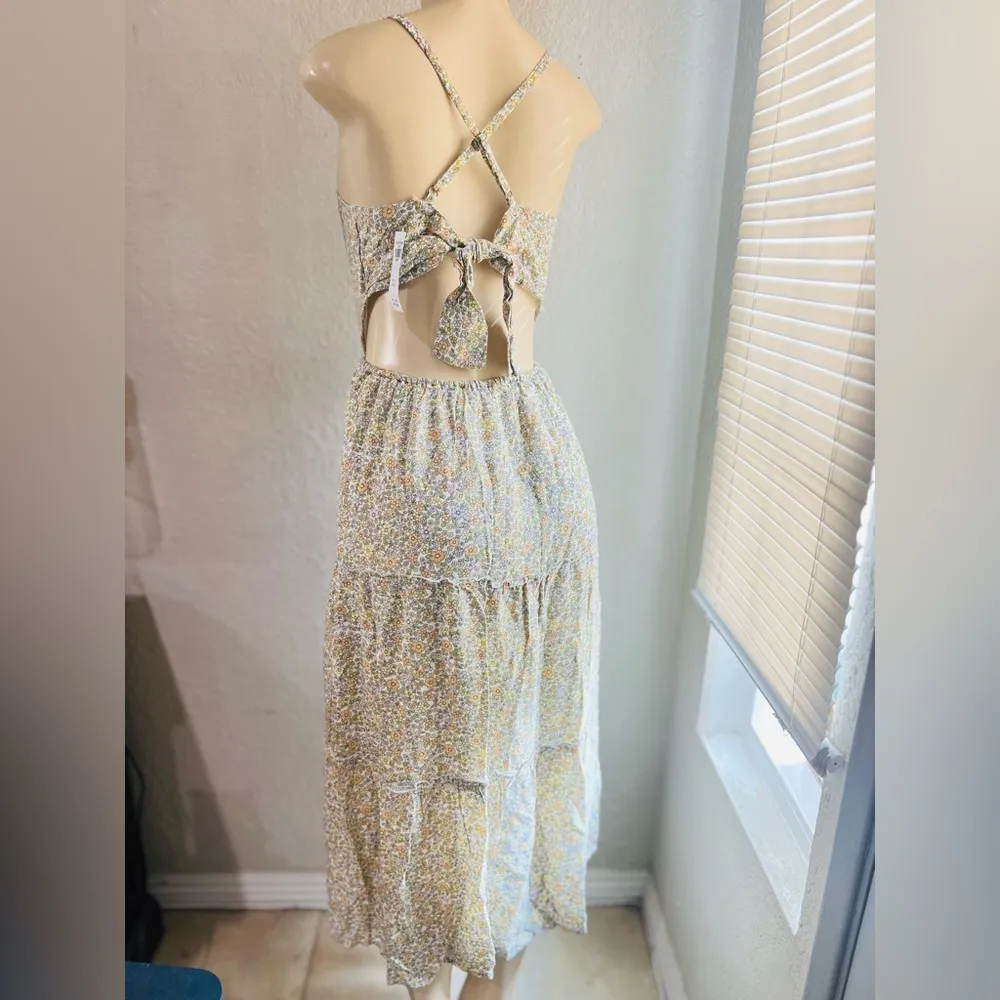 Hollister maxi floral print dress size Med NWT - Image 5