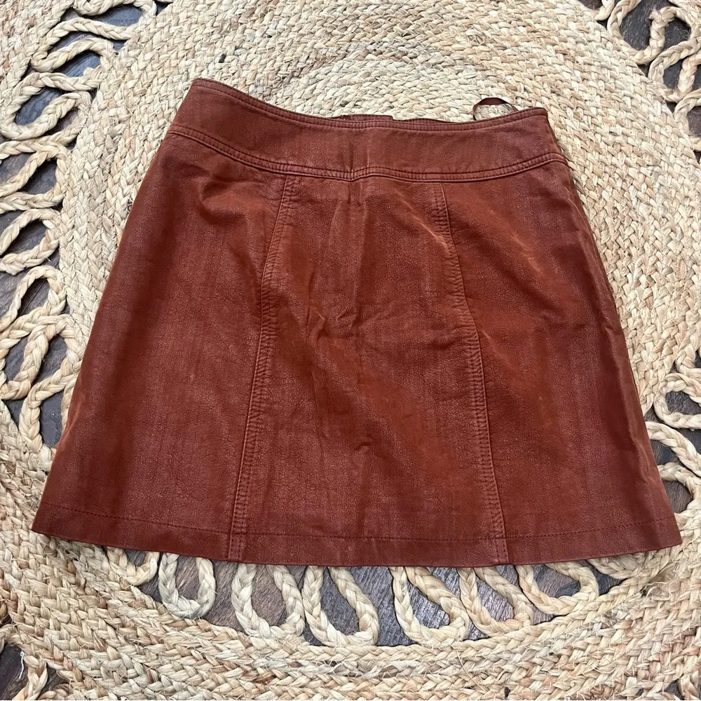 Free People faux leather skirt size 2 - Image 4