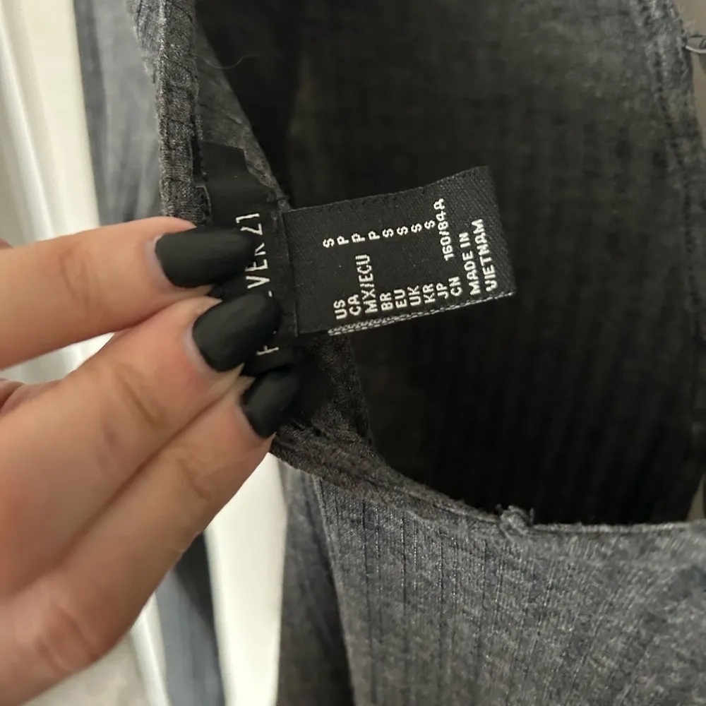 Forever 21 Gray Ribbed Bodysuit - Image 4