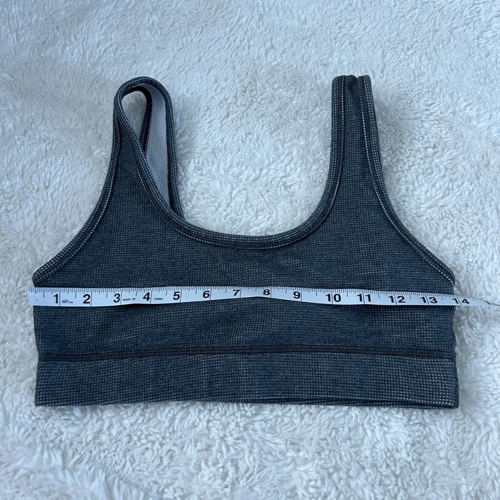 Aritzia TNA Gray Sports Bra Bralette Athletic Scoop Neck Sleeveless Activewear Size M - Image 3