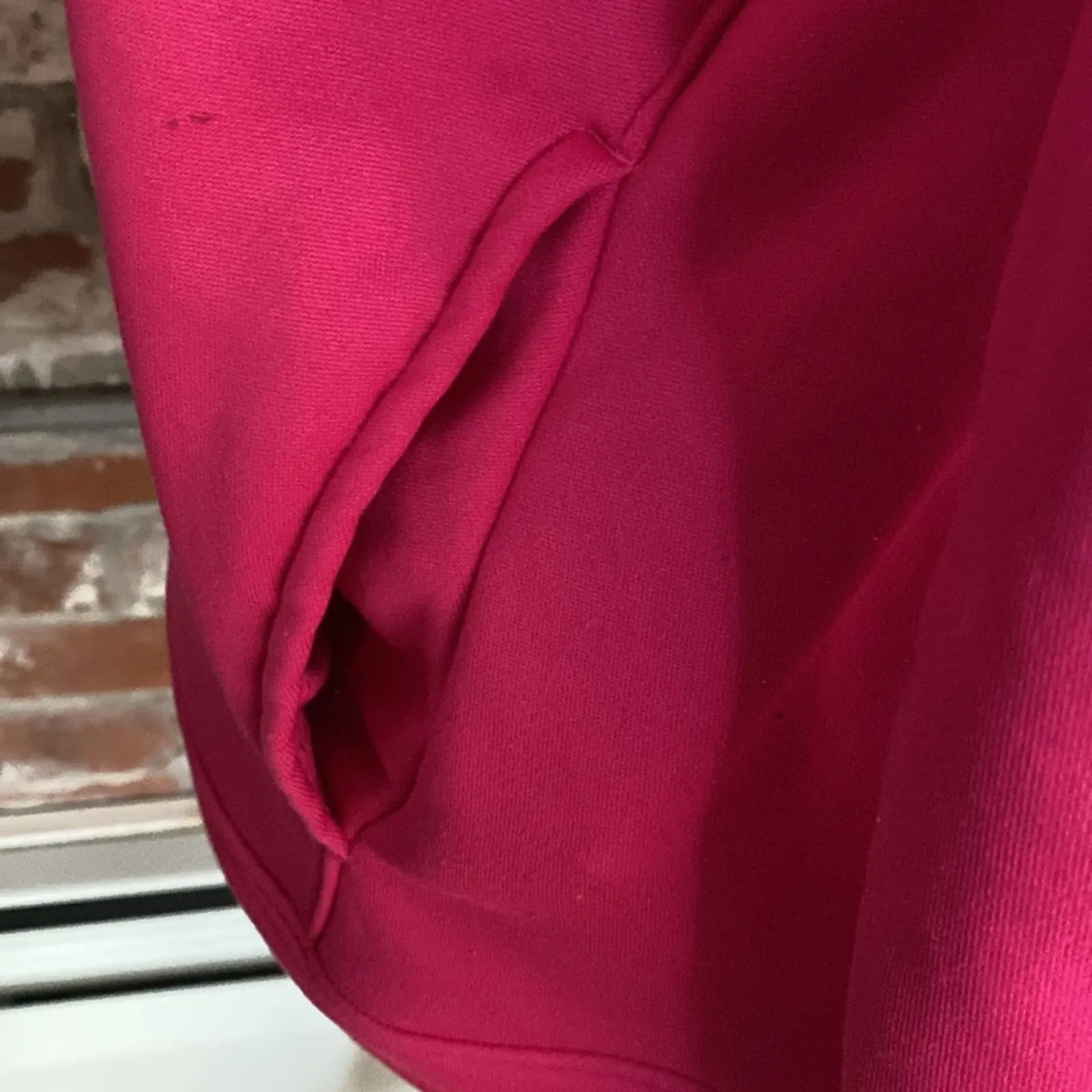 Under Armour Loose Hunt Hot Pink Long Sleeve Sweatshirt Women Size M - Image 5