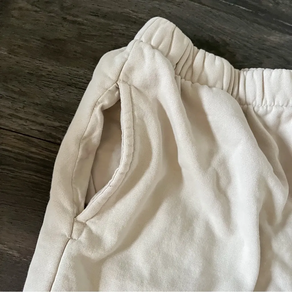 Brandy Melville  cream/tan sweatpants - Image 3
