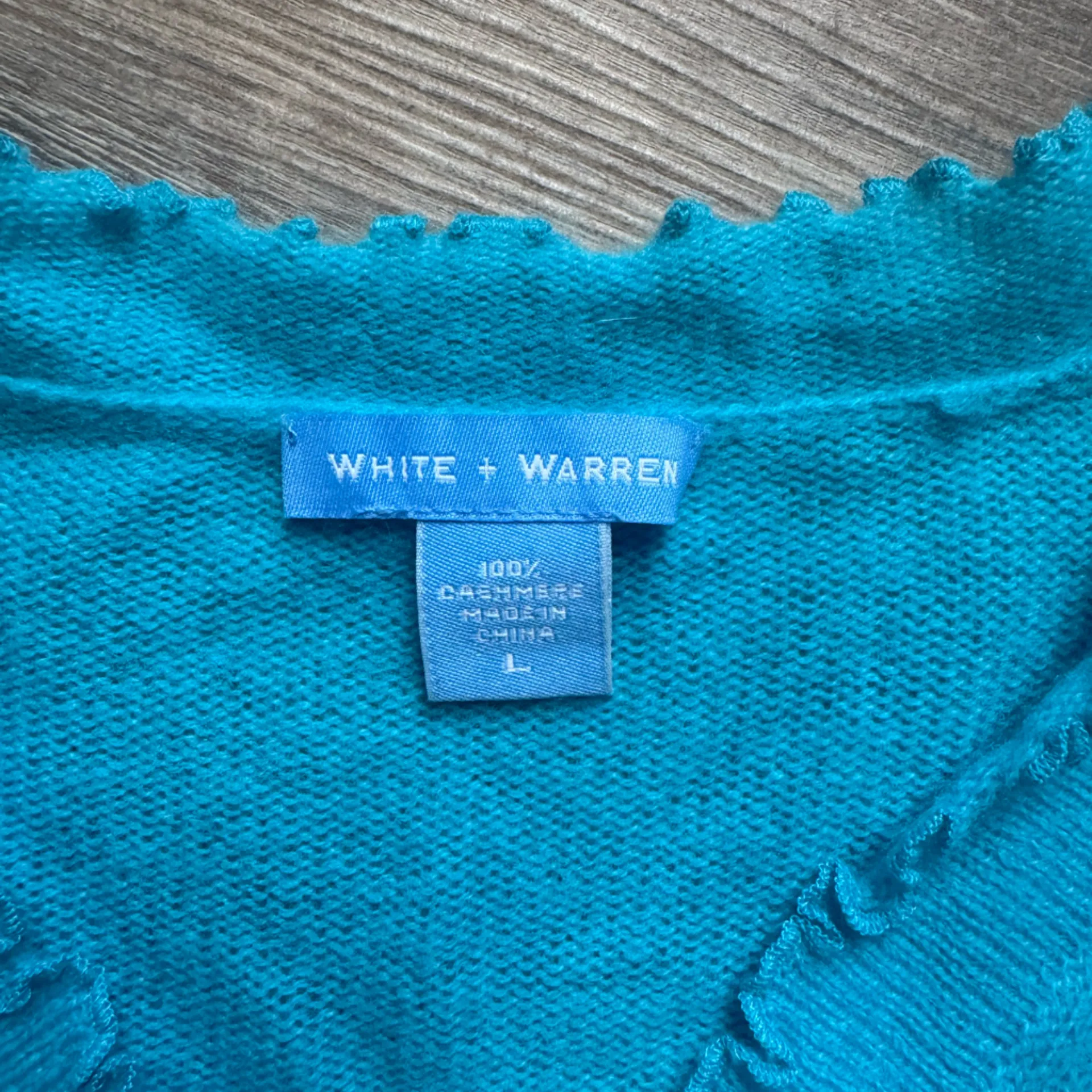 White + Warren Light Blue Cashmere V Neck Sweater L Size L - Image 2