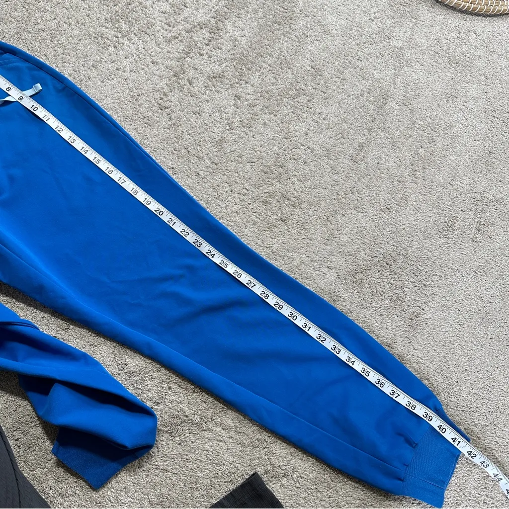 Figs Women’s High Waisted Zamora Jogger Scrub Pants Pull On in Royal Blue MT - Image 13