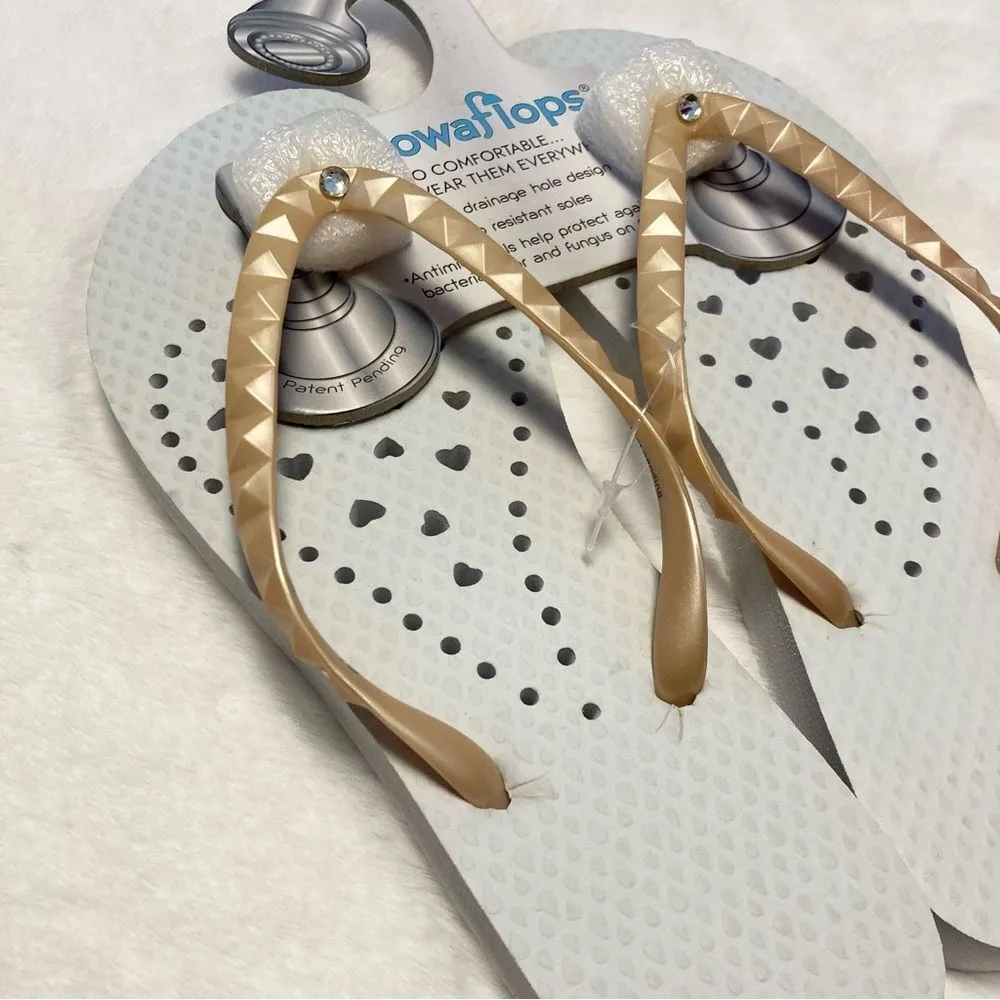 Showaflops Shower Shoes Size 5 6 White Heart Gold Pyramid Flip Flop NWT Water - Image 4