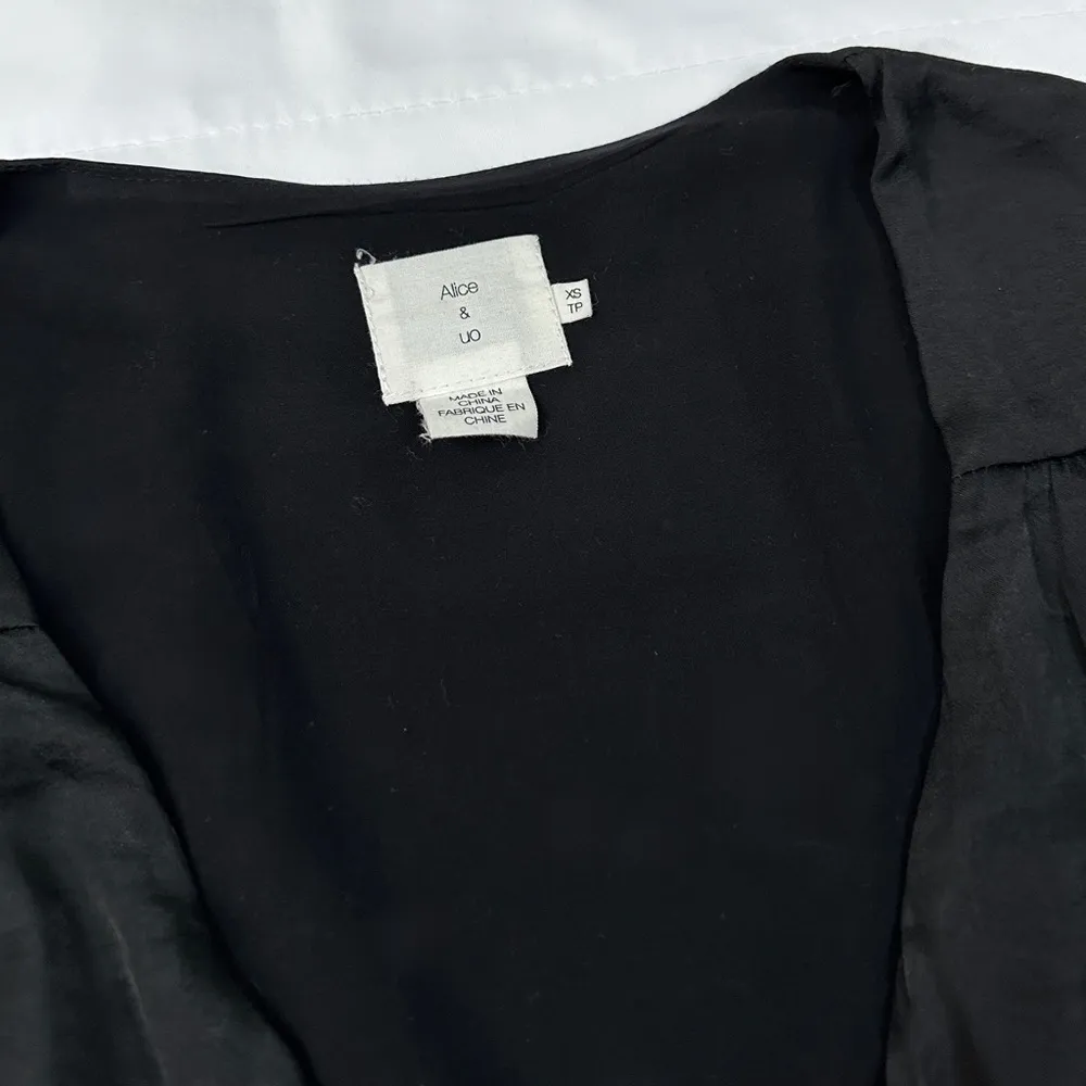 Alice & UO Demy Long-Sleeve Satin Romper - Black - XS - Image 8