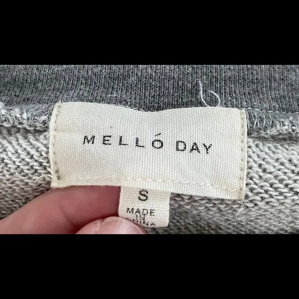 Mello Day Melloday Women's Grey & White Striped Long Sleeve Shirt, Size S Gray - Image 7