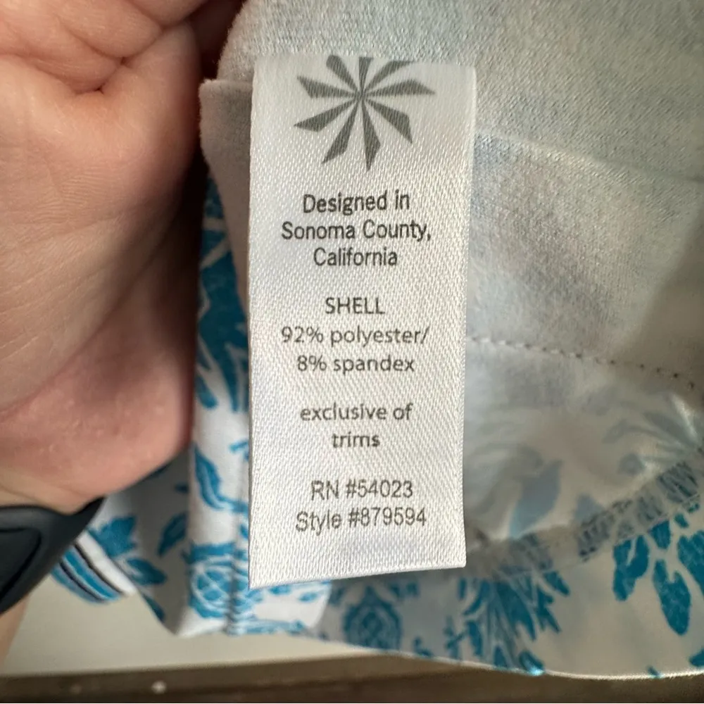 Athleta 1/4 zip Top Long Sleeve Women’s Size Small - Image 8