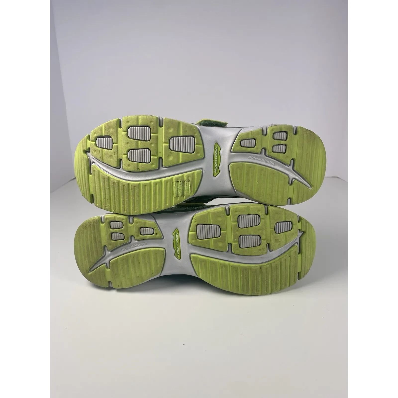 MOUNTREK TOUR‎ MARY JANE Summer Lightweight Lime Green Mesh Slip On Shoes Size 6 - Image 7