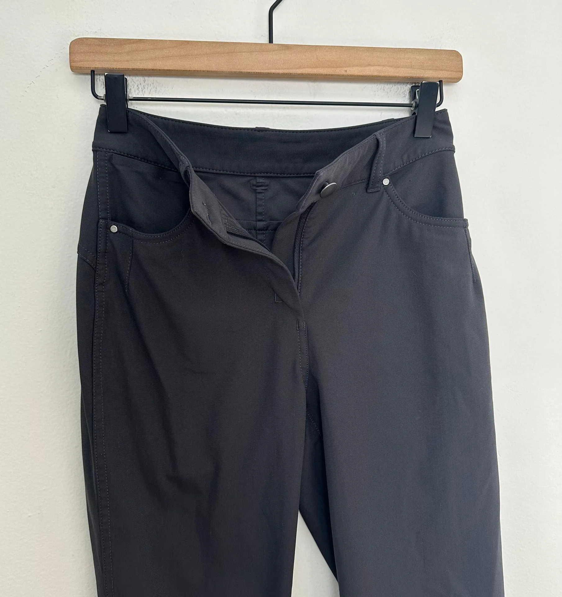 - City Sleek 5 Pocket 7/8 Pant Graphite Grey Sweat-Wicking Warpstreme - Image 7